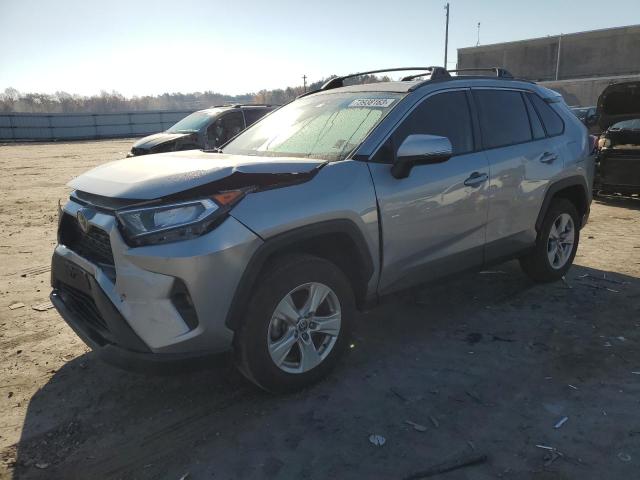 TOYOTA RAV4 XLE 2021 with VIN 2T3P1RFV9MW211136 - Photo from auction
