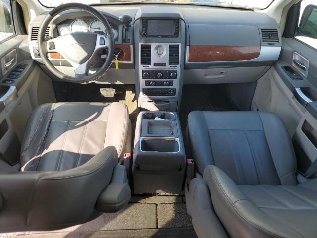 Photo 8 from auction – 2008 CHRYSLER TOWN & COU with VIN 2A8HR54P48R718772