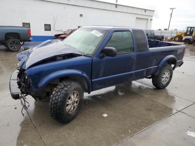 GMC SONOMA 2002 with VIN 1GTCT19W228227325 - Photo from auction