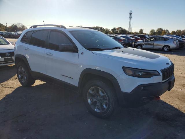 Photo 4 from auction – 2019 JEEP CHEROKEE T with VIN 1C4PJMBX1KD182963