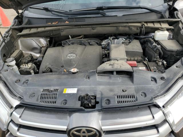 Photo 12 from auction – 2019 TOYOTA HIGHLANDER with VIN 5TDKZRFH6KS569094