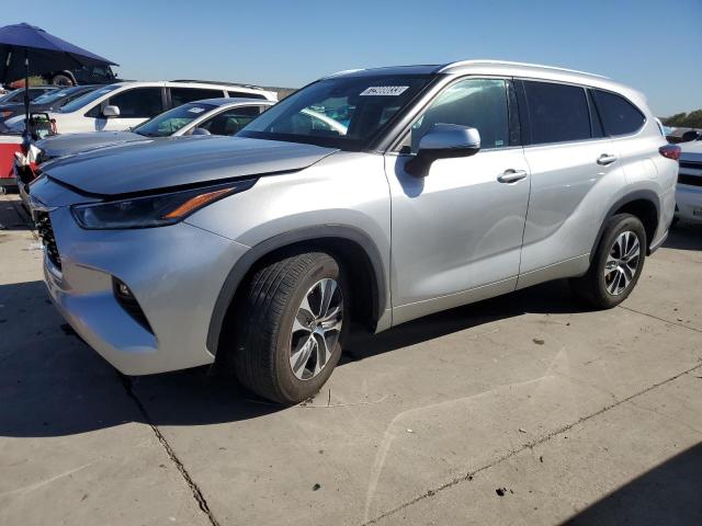 TOYOTA HIGHLANDER 2021 with VIN 5TDGZRAH9MS081354 - Photo from auction