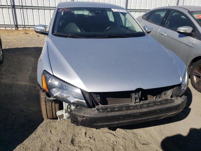 Photo 5 from auction – 2012 VOLKSWAGEN PASSAT SE with VIN 1VWBP7A32CC076521