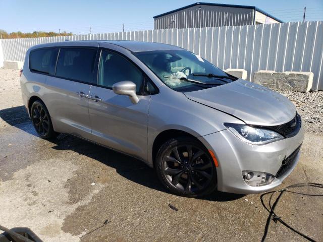 Photo 4 from auction – 2018 CHRYSLER PACIFICA T with VIN 2C4RC1FGXJR204451