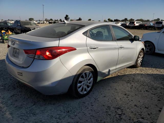 Photo 3 from auction – 2013 HYUNDAI ELANTRA GL with VIN 5NPDH4AE2DH155122