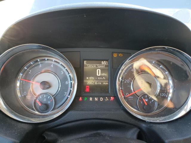 Photo 9 from auction – 2014 CHRYSLER TOWN & COU with VIN 2C4RC1BG9ER212181