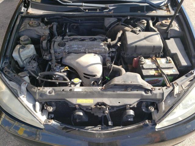Photo 11 from auction – 2004 TOYOTA CAMRY with VIN 4T1BE32K44U371778