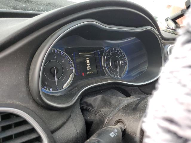 Photo 9 from auction – 2015 CHRYSLER 200 LIMITE with VIN 1C3CCCAB2FN639826