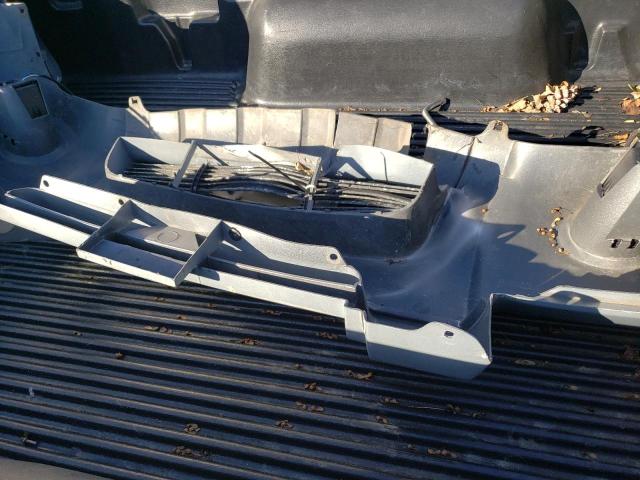 Photo 12 from auction – 2003 NISSAN FRONTIER K with VIN 1N6MD26Y93C427577