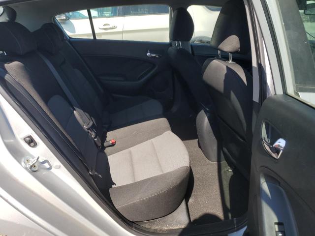 Photo 10 from auction – 2016 KIA FORTE LX with VIN KNAFK5A89G5582485