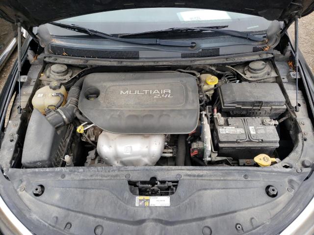 Photo 11 from auction – 2015 CHRYSLER 200 LIMITE with VIN 1C3CCCAB1FN715102