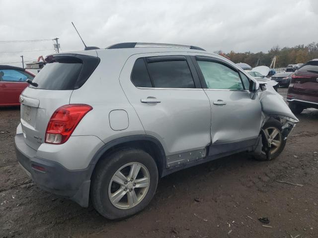 Photo 3 from auction – 2015 CHEVROLET TRAX 1LT with VIN 3GNCJRSB9FL255018