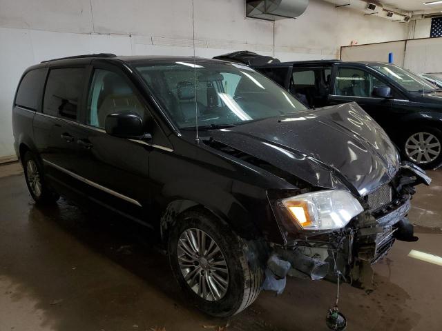 Photo 4 from auction – 2014 CHRYSLER TOWN & COU with VIN 2C4RC1CG8ER118131