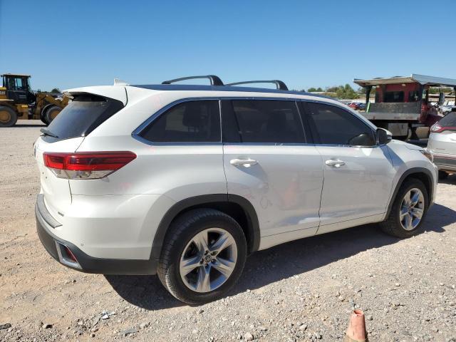 Photo 3 from auction – 2017 TOYOTA HIGHLANDER with VIN 5TDYZRFH1HS220363