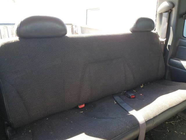 Photo 10 from auction – 2000 CHEVROLET SILVERADO with VIN 2GCEC19W1Y1265360