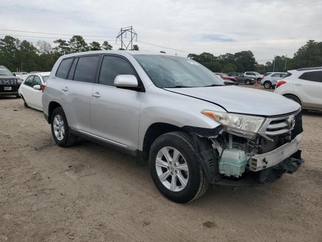 Photo 4 from auction – 2013 TOYOTA HIGHLANDER with VIN 5TDZA3EHXDS045812