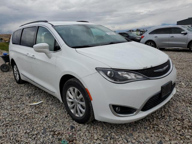 Photo 4 from auction – 2017 CHRYSLER PACIFICA T with VIN 2C4RC1BG7HR642490