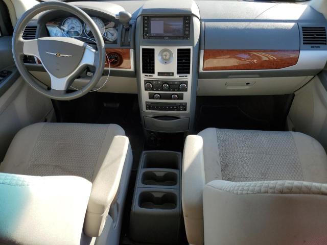 Photo 8 from auction – 2009 CHRYSLER TOWN & COU with VIN 2A8HR54149R577392