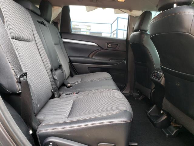 Photo 11 from auction – 2015 TOYOTA HIGHLANDER with VIN 5TDBKRFH8FS159584