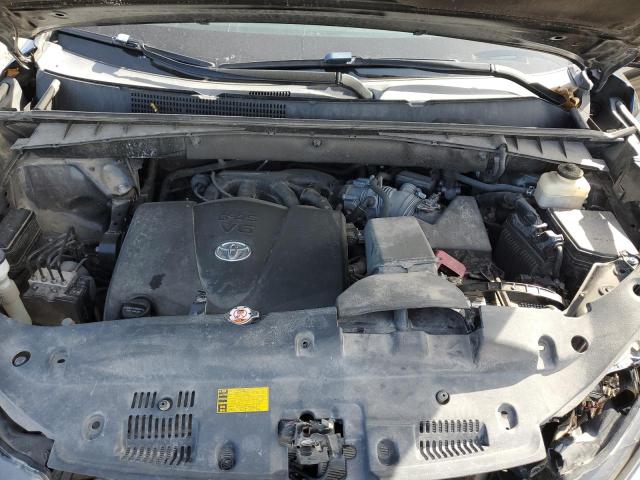Photo 11 from auction – 2018 TOYOTA HIGHLANDER with VIN 5TDKZRFH7JS535101