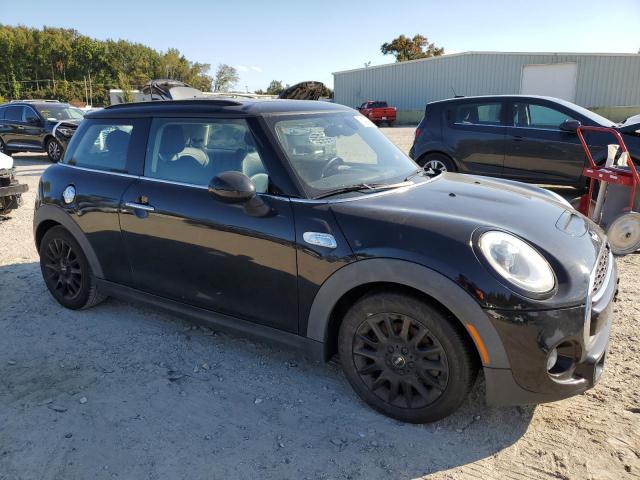 Photo 4 from auction – 2015 MINI COOPER S with VIN WMWXP7C58F2A41354