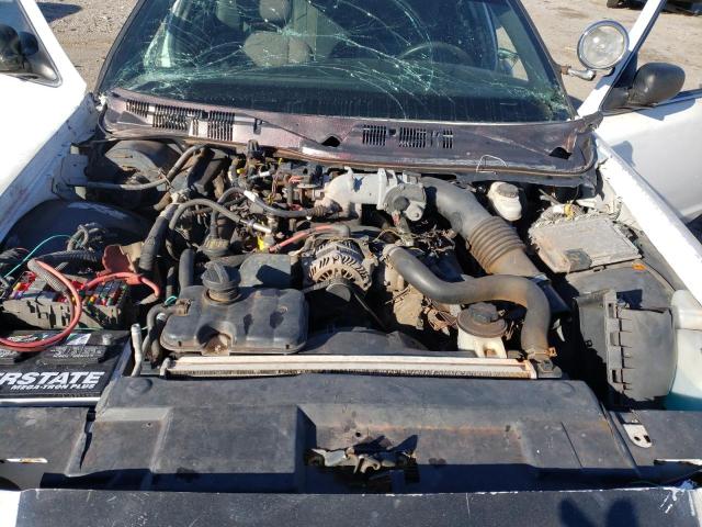 Photo 11 from auction – 2011 FORD CROWN VICT with VIN 2FABP7BVXBX108805