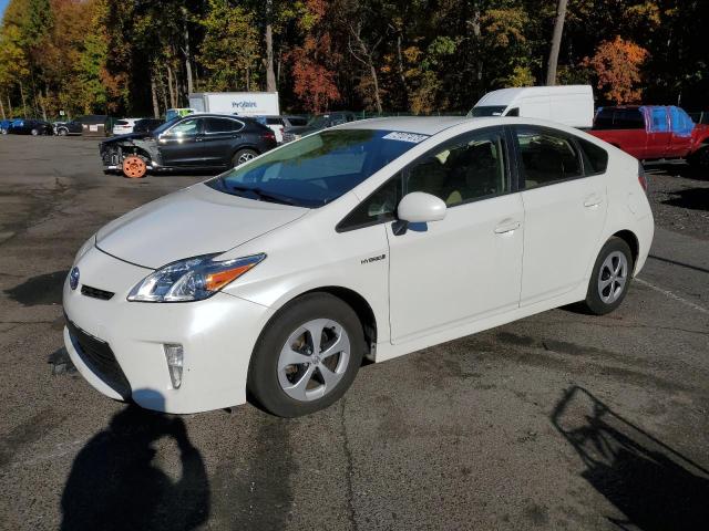 TOYOTA PRIUS 2015 z numerem VIN JTDKN3DU6F1880102 - Zdjęcie z aukcji