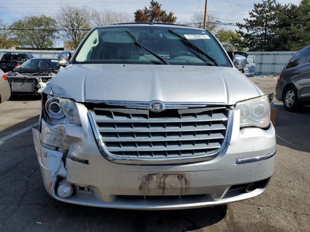 Photo 5 from auction – 2010 CHRYSLER TOWN & COU with VIN 2A4RR6DXXAR124222