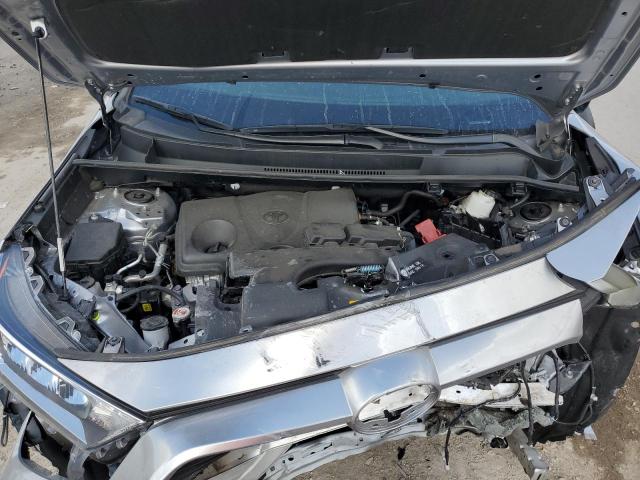 Photo 11 from auction – 2021 TOYOTA RAV4 XLE with VIN 2T3W1RFVXMC168830