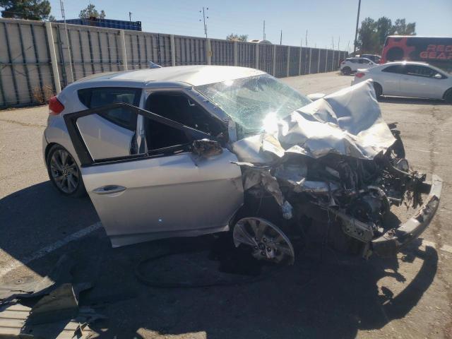 Photo 4 from auction – 2016 HYUNDAI VELOSTER with VIN KMHTC6AD0GU265492