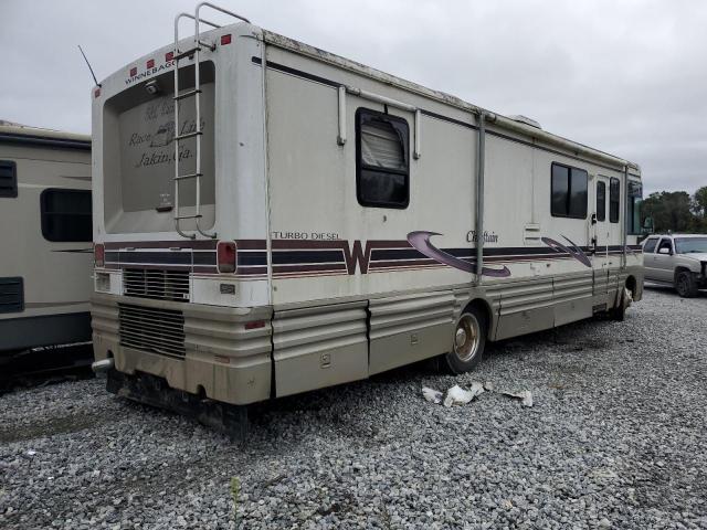 Photo 4 from auction – 1999 FREIGHTLINER CHASSIS X with VIN 4UZHXFBC9XCF70417