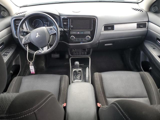 Photo 8 from auction – 2018 MITSUBISHI OUTLANDER with VIN JA4AD3A37JZ040201