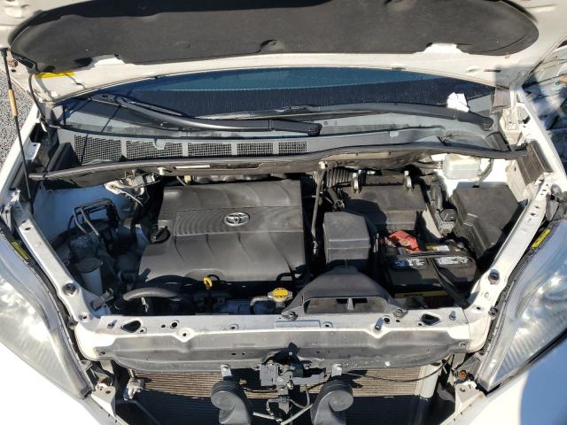 Photo 12 from auction – 2011 TOYOTA SIENNA XLE with VIN 5TDYK3DC1BS145258