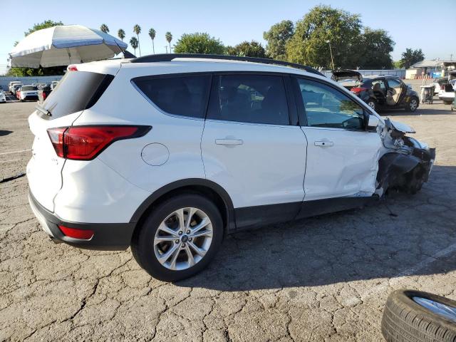 Photo 3 from auction – 2019 FORD ESCAPE SEL with VIN 1FMCU0HD4KUA82427