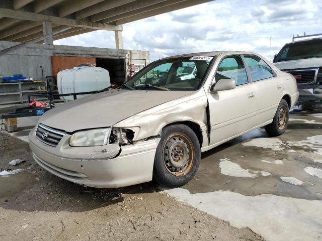 Photo 1 from auction – 2000 TOYOTA CAMRY CE with VIN 4T1BG22K7YU696001