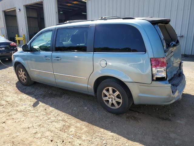 Photo 2 from auction – 2010 CHRYSLER TOWN & COU with VIN 2A4RR8D17AR457047