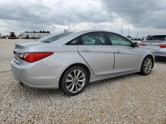 Photo 3 from auction – 2013 HYUNDAI SONATA SE with VIN 5NPEC4AC8DH692367