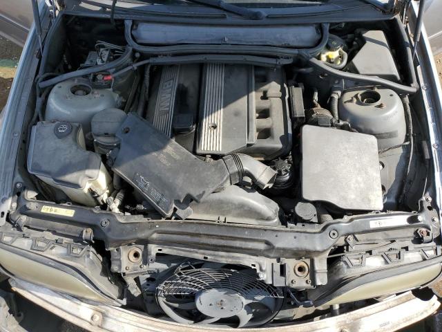 Photo 11 from auction – 2005 BMW 330 XI with VIN WBAEW53455PN39936