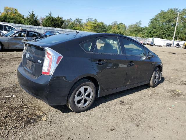 Photo 3 from auction – 2013 TOYOTA PRIUS with VIN JTDKN3DU0D0347584