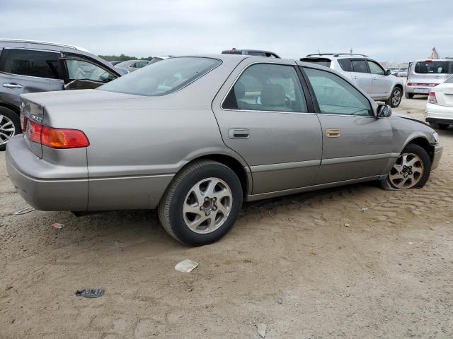 Photo 3 from auction – 2000 TOYOTA CAMRY CE with VIN 4T1BG22K0YU694512