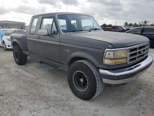 Photo 4 from auction – 1992 FORD F150 with VIN 1FTEX14N2NKB34632