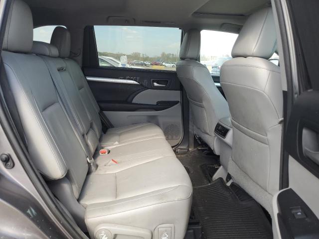 Photo 11 from auction – 2016 TOYOTA HIGHLANDER with VIN 5TDJKRFH3GS500600