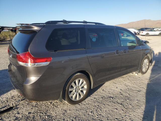 Photo 3 from auction – 2013 TOYOTA SIENNA LE with VIN 5TDJK3DC2DS065875