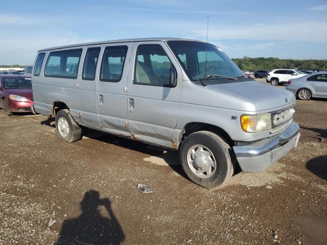 Photo 4 from auction – 2002 FORD ECONOLINE with VIN 1FBSS31S02HA65556