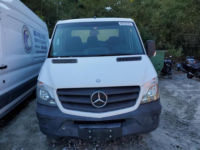 Photo 5 from auction – 2015 MERCEDES-BENZ SPRINTER 2 with VIN WD3PE7DC3FP110936