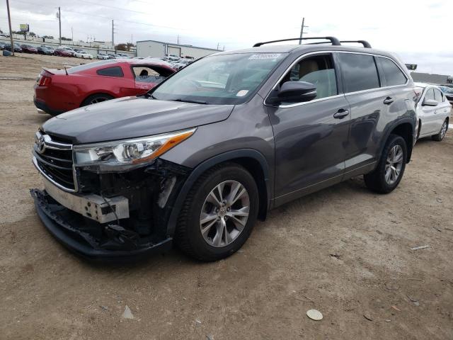 TOYOTA HIGHLANDER 2015 with VIN 5TDBKRFH1FS216000 - Photo from auction