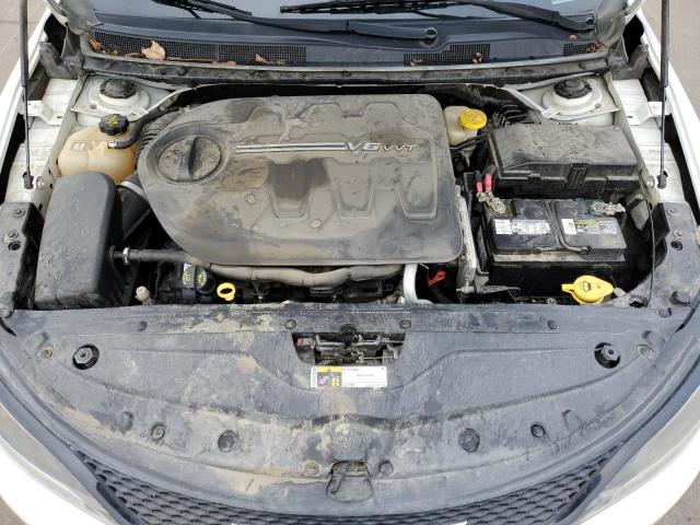 Photo 11 from auction – 2015 CHRYSLER 200 S with VIN 1C3CCCDG6FN630232