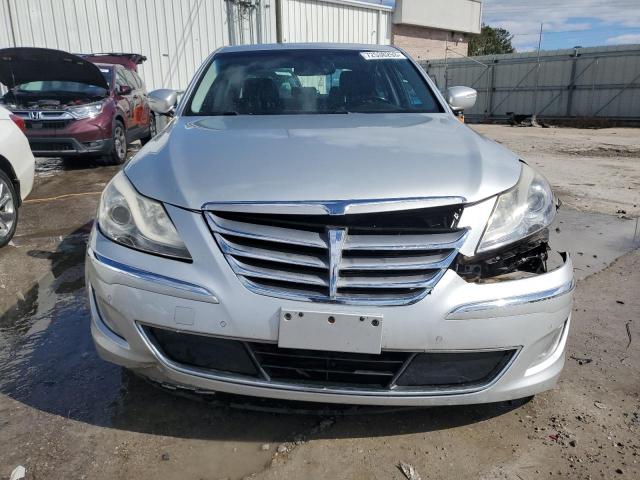 Photo 5 from auction – 2012 HYUNDAI GENESIS 3. with VIN KMHGC4DD5CU188808