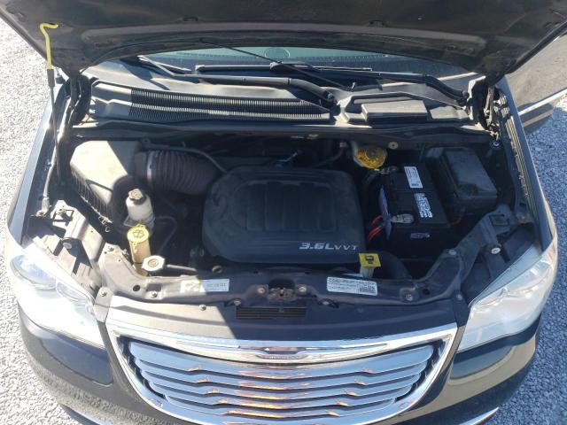 Photo 12 from auction – 2016 CHRYSLER TOWN & COU with VIN 2C4RC1CG5GR190200