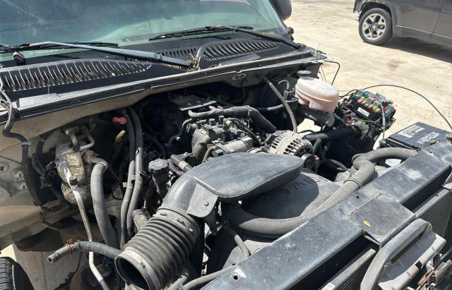 Photo 7 from auction – 2003 CHEVROLET SILVERADO with VIN 1GCEC19V63Z276880